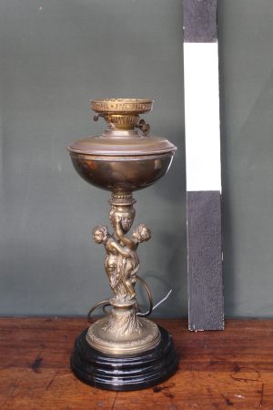 0027106 Brass Gas Lamp with Female Statuette Base