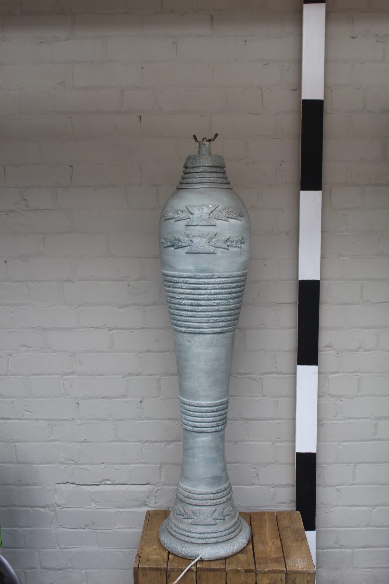 0027209 Greyish Blue Ceramic Floor Lamp