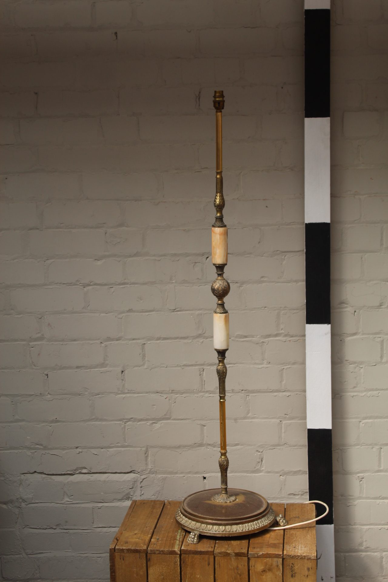 0027223 Ornate Brass Floor Lamp
