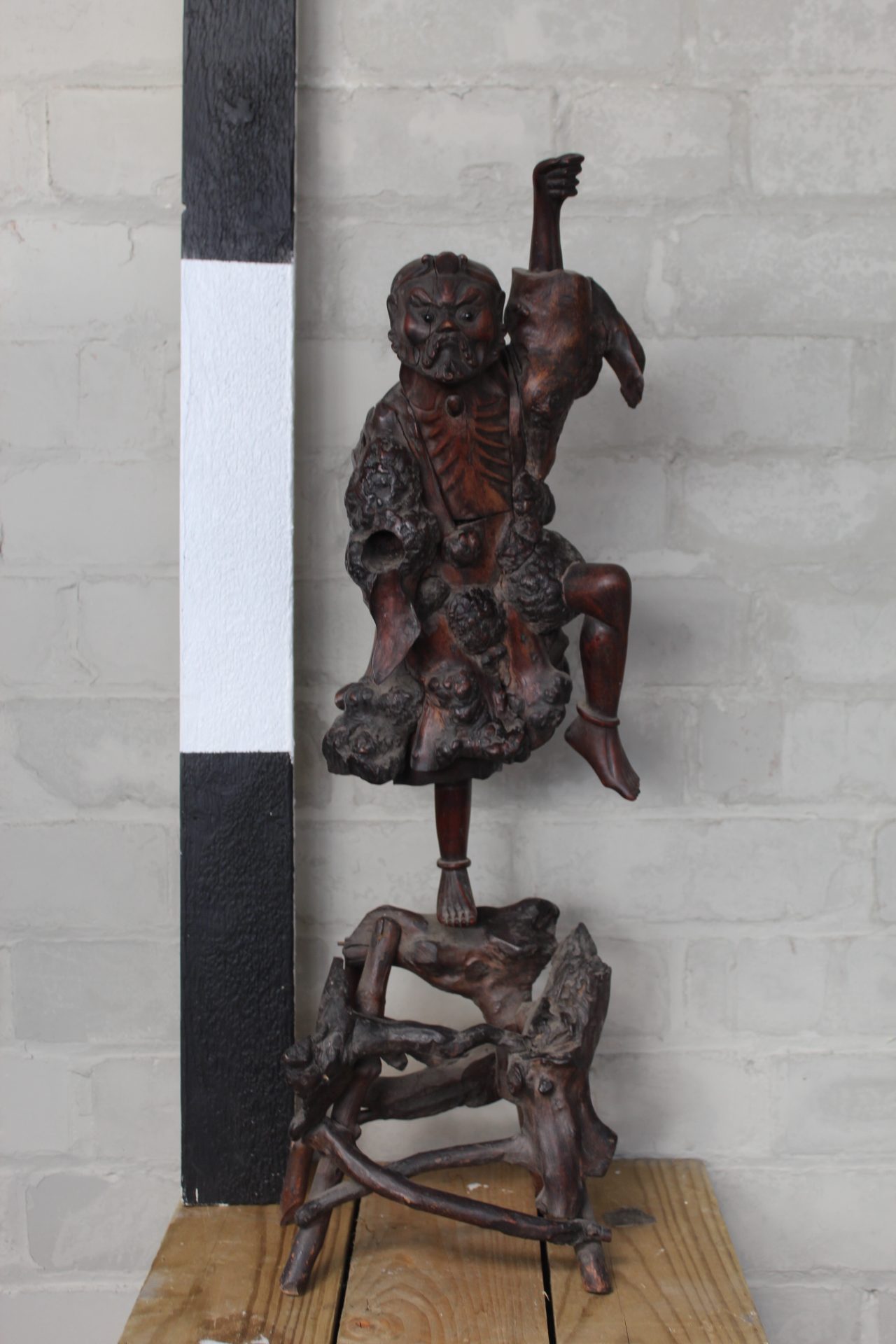 0900120 Wooden Chinese Mudman
