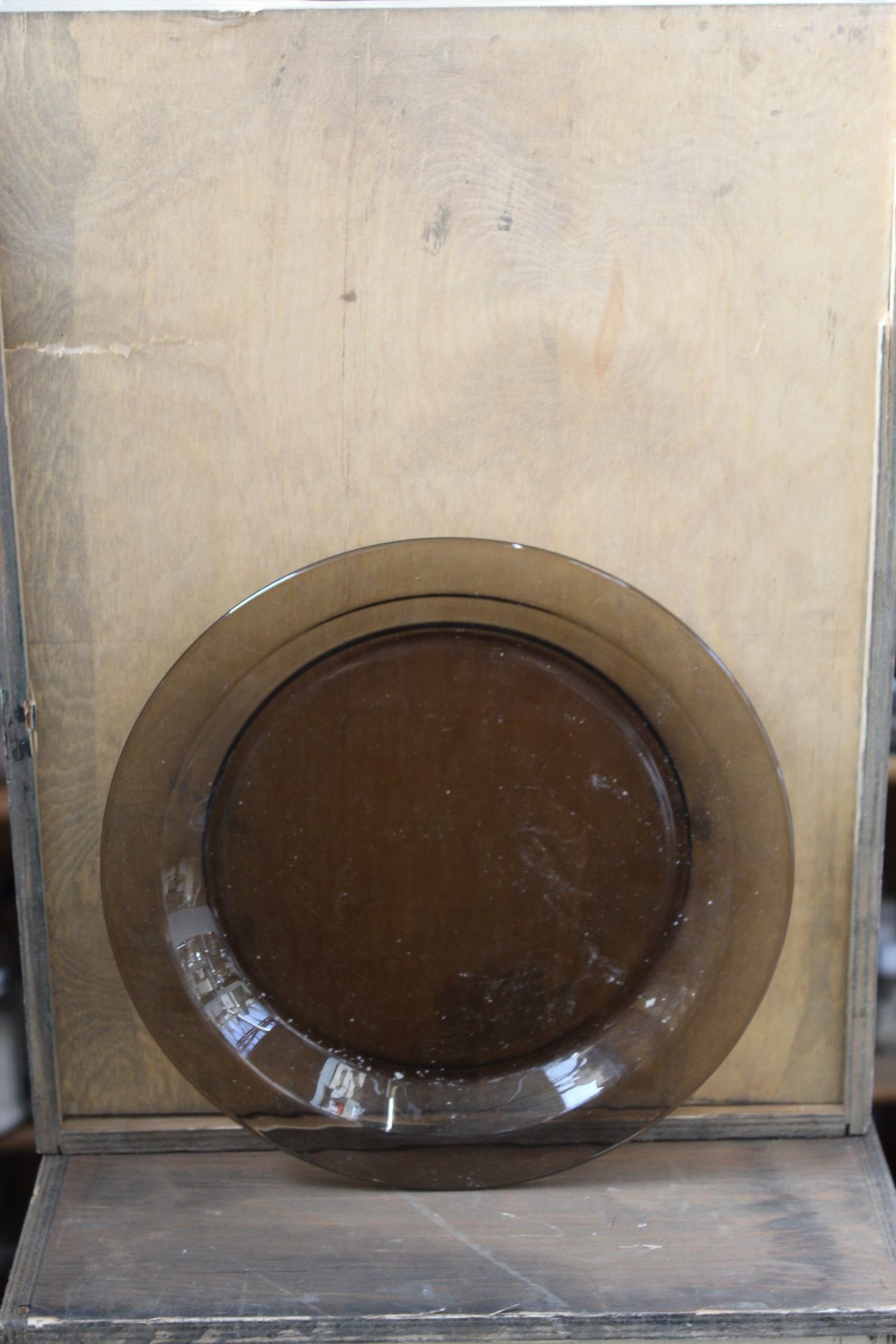 1210020 Brown Glass Deep Plate