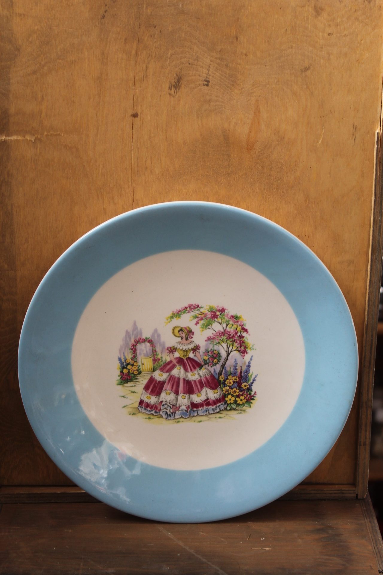 1210027 18th Century Maiden Plate