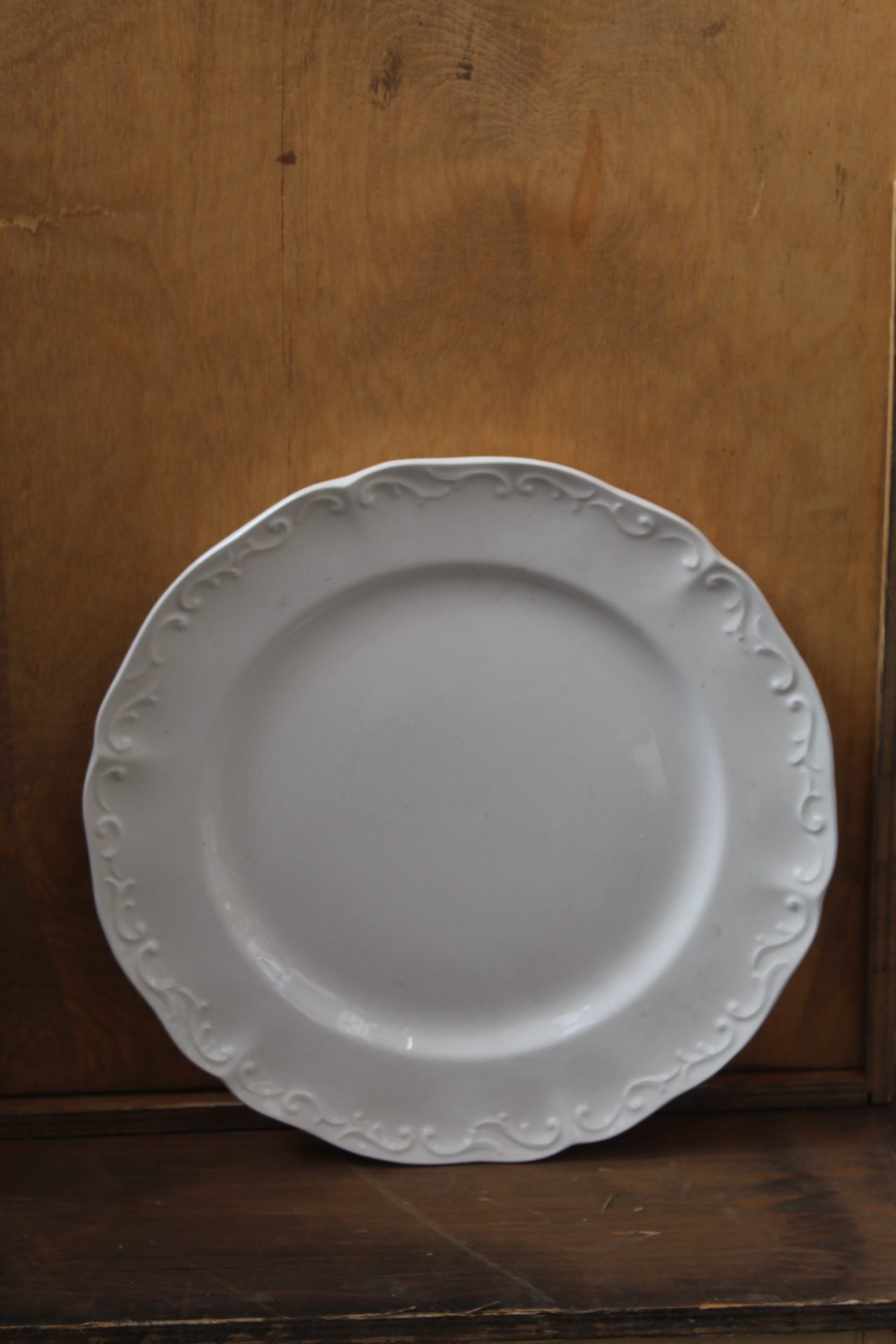 1210031 White Plate