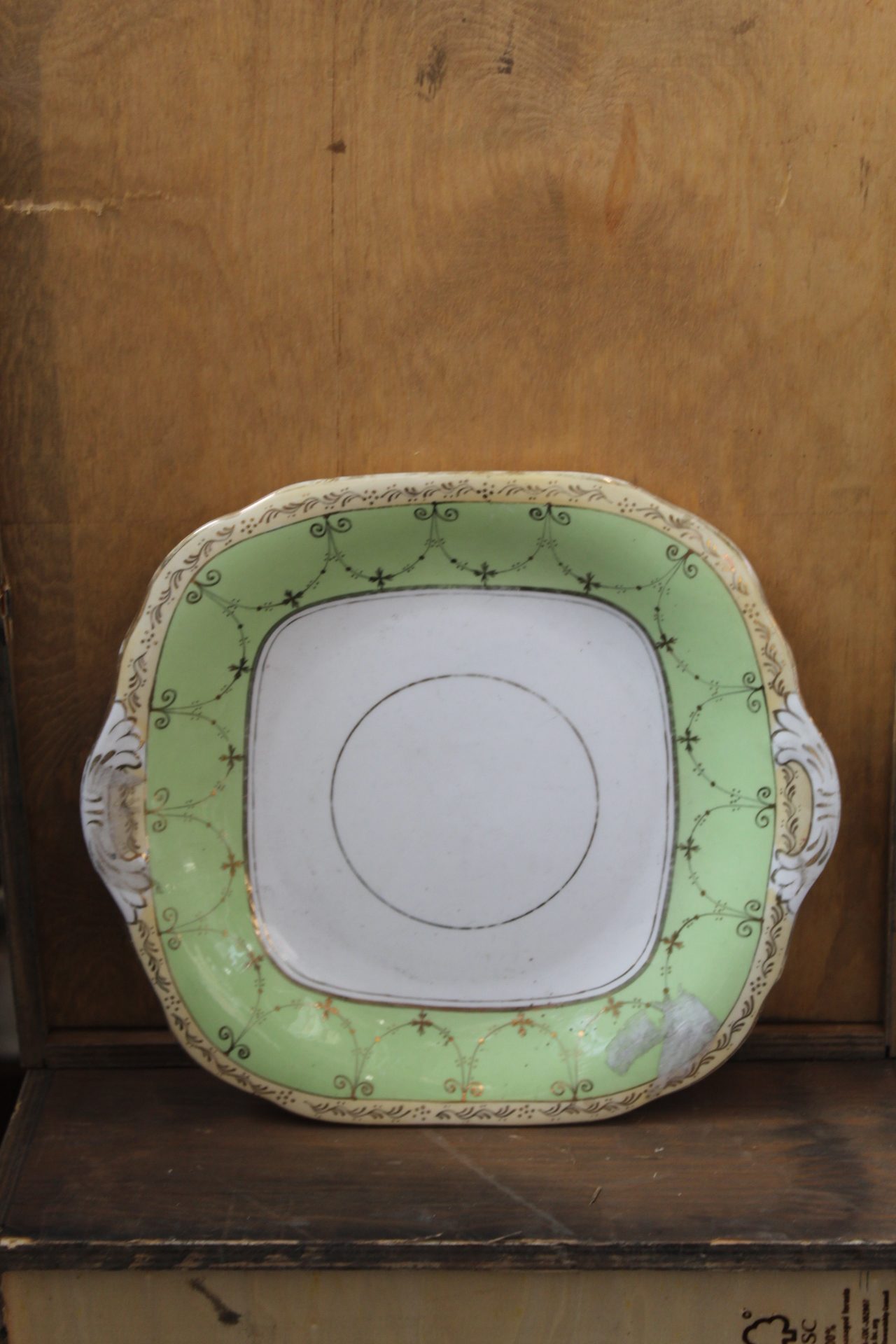 1210041 Green Square Plate