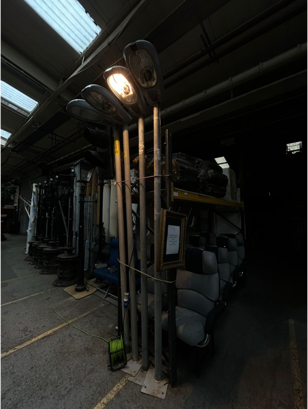 2500004 - Modern Grey Lamp Post x4 - Image 3